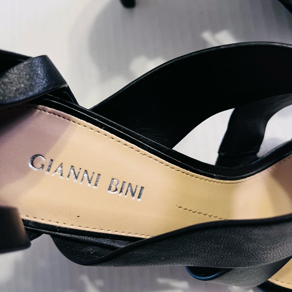 Gianni Bini black heels 8.5 - Picture 3 of 8